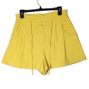 Zara yellow denim highrise pleated drawstring shorts. Size large.